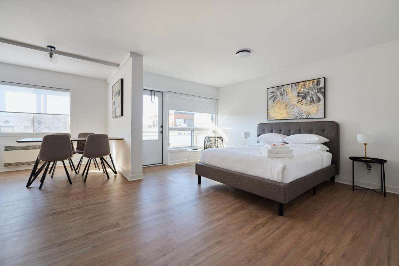 Hotel Laurence Montreal Bagian luar foto