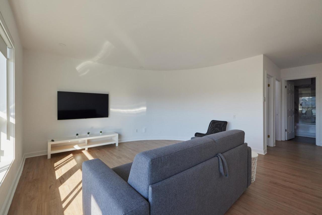 Hotel Laurence Montreal Bagian luar foto