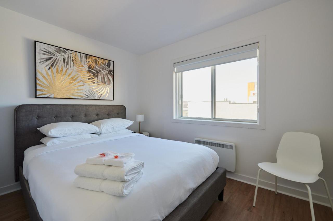 Hotel Laurence Montreal Bagian luar foto