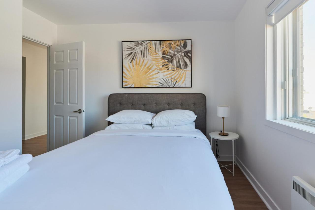 Hotel Laurence Montreal Bagian luar foto
