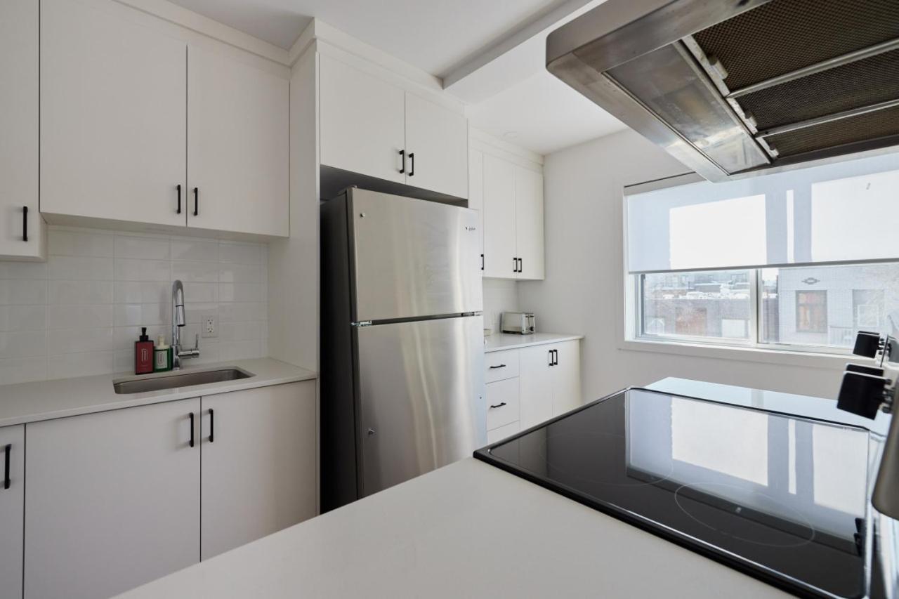 Hotel Laurence Montreal Bagian luar foto